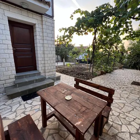 Guest house Pjetri House Berat