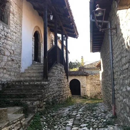 Pjetri House Vendégház