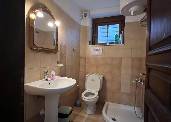 Pjetri House 4* 培拉特